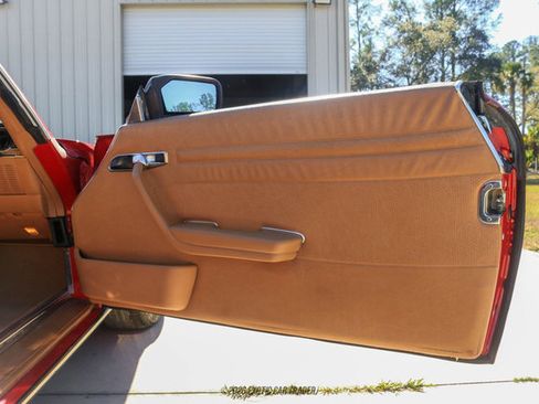 Used 1987 Mercedes-Benz 560 SL image 32