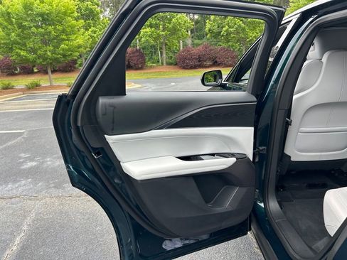 Used 2025 Cadillac Lyriq Luxury RWD image 58