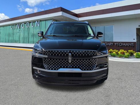 New 2026 Lincoln Navigator Premiere AWD/4WD image 9