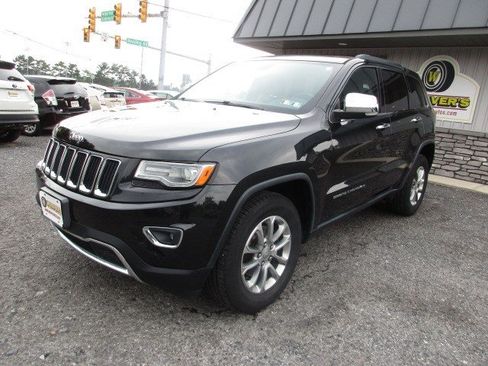Used 2015 Jeep Grand Cherokee Limited w/ Luxury Group II AWD/4WD image 4