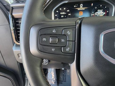 Used 2025 GMC Sierra 2500 AT4 AWD/4WD image 29