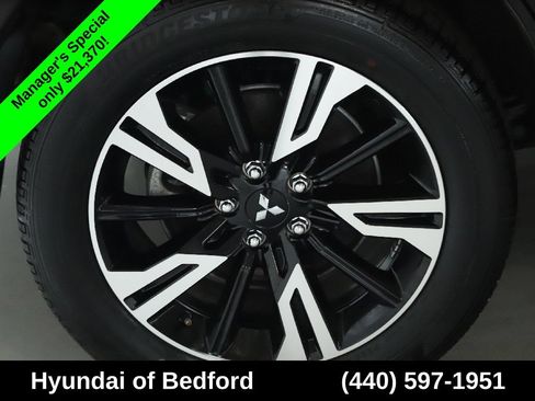 Used 2025 Mitsubishi Eclipse Cross SE AWD/4WD image 13