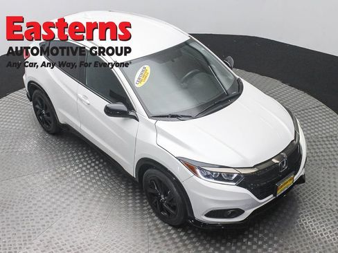 Used 2022 Honda HR-V Sport image 3