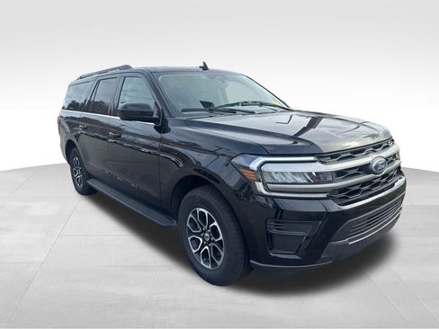 Certified 2024 Ford Expedition Max XLT image 10