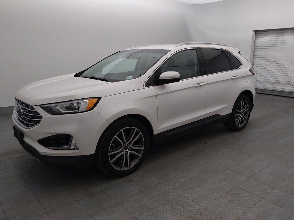 Used 2019 Ford Edge Titanium FWD image 2