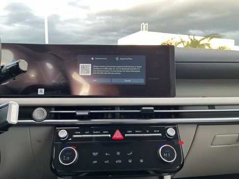 New 2026 Hyundai Tucson Blue SE image 10