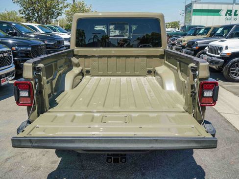 New 2026 Jeep Gladiator Mojave AWD/4WD image 25