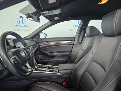 Used 2018 Honda Accord Sport image 5