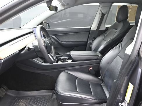 Used 2021 Tesla Model Y Long Range AWD/4WD image 8