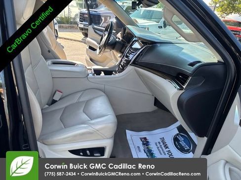 Used 2020 Cadillac Escalade Premium Luxury AWD/4WD image 28