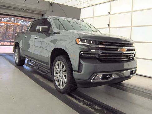 Used 2019 Chevrolet Silverado 1500 High Country w/ High Country Premium Package RWD image 5
