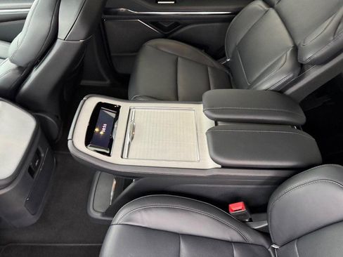 New 2025 Lincoln Navigator Reserve w/ Jet Appearance Package image 12