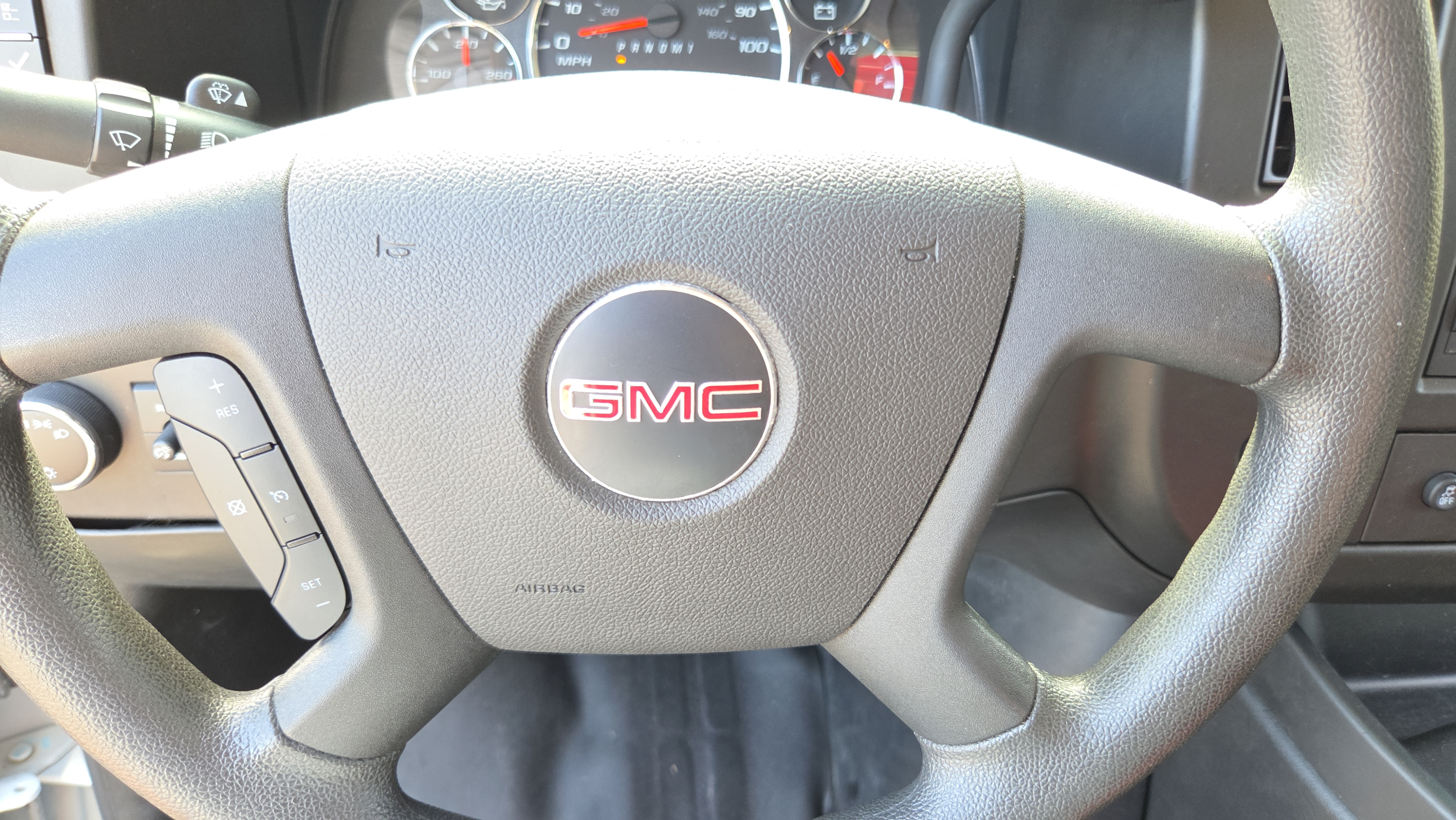 Used 2023 GMC Savana 2500 w/ Driver Convenience Package RWD image 24