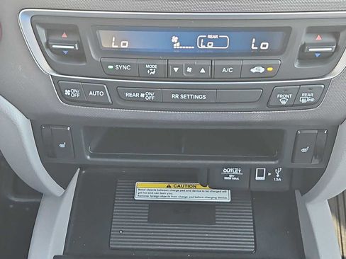 Used 2023 Honda Ridgeline RTL-E image 17