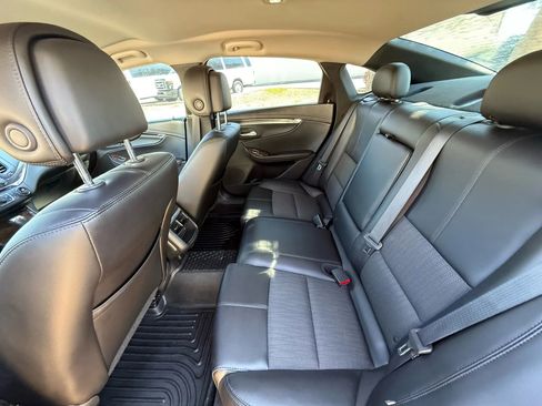 Used 2014 Chevrolet Impala LT image 9