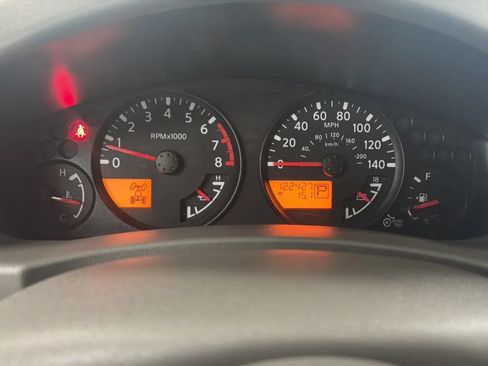 Used 2016 Nissan Frontier SV w/ SV Value Truck Package AWD/4WD image 11