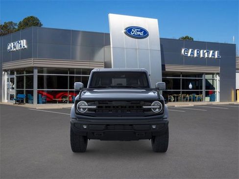 New 2025 Ford Bronco Outer Banks image 6