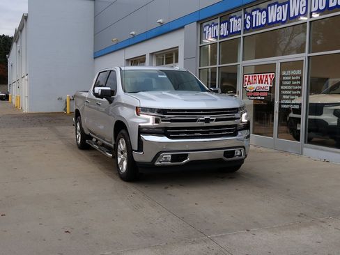 Used 2022 Chevrolet Silverado 1500 LTZ image 2