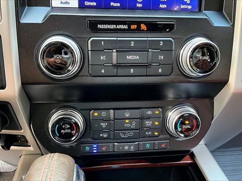 Used 2020 Ford F150 King Ranch w/ Equipment Group 601A Luxury AWD/4WD image 24