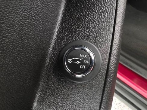 Used 2019 Chevrolet Traverse LT FWD image 38