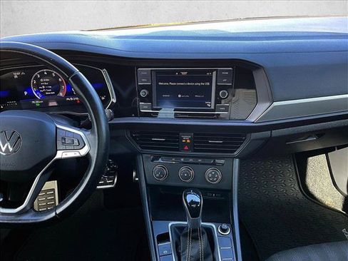 Used 2023 Volkswagen Jetta Sport FWD image 8