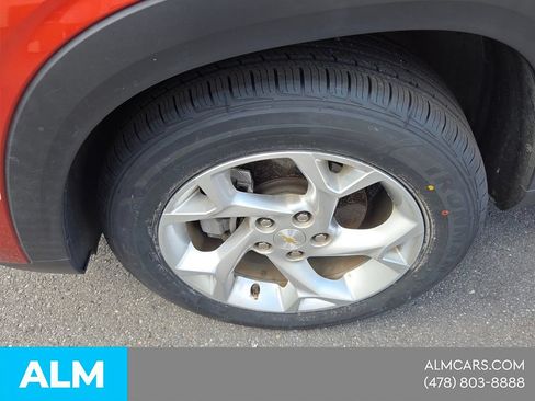 Used 2024 Chevrolet Trax LS w/ LS Convenience Package FWD image 10