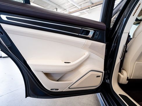 Used 2023 Porsche Panamera Platinum Edition image 53