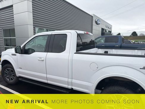 Used 2016 Ford F150 XLT w/ Equipment Group 301A Mid image 9