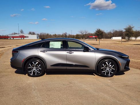 New 2026 Toyota Crown XLE image 7