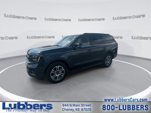 Used 2025 Ford Expedition Active AWD/4WD image 4
