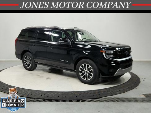 Used 2025 Ford Expedition Platinum AWD/4WD image 1
