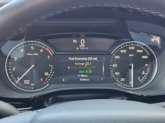 Used 2025 Cadillac XT6 Luxury FWD image 9