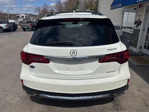 Used 2018 Acura MDX SH-AWD w/ Advance Package image 14