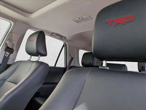 Used 2024 Toyota 4Runner TRD Off-Road Premium w/ Moonroof Package AWD/4WD image 16