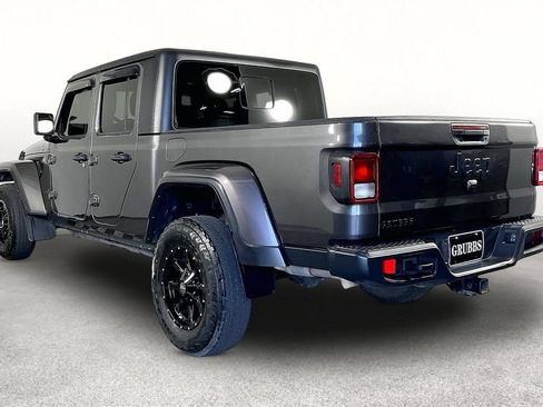 Used 2023 Jeep Gladiator Sport AWD/4WD image 15
