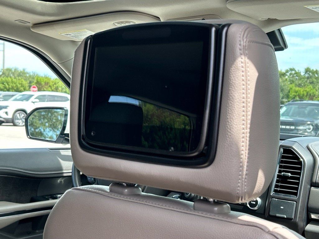 Used 2019 Ford Expedition Limited w/ Special Edition Package RWD image 47