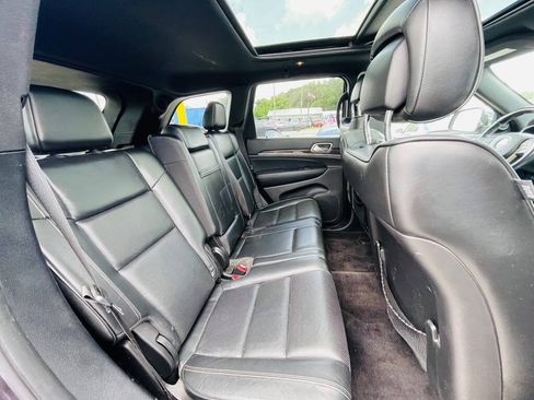 Used 2017 Jeep Grand Cherokee Overland RWD image 27