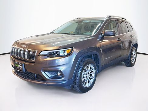 Used 2019 Jeep Cherokee Latitude Plus w/ Cold Weather Group image 3
