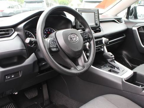 Certified 2022 Toyota RAV4 XLE FWD image 56