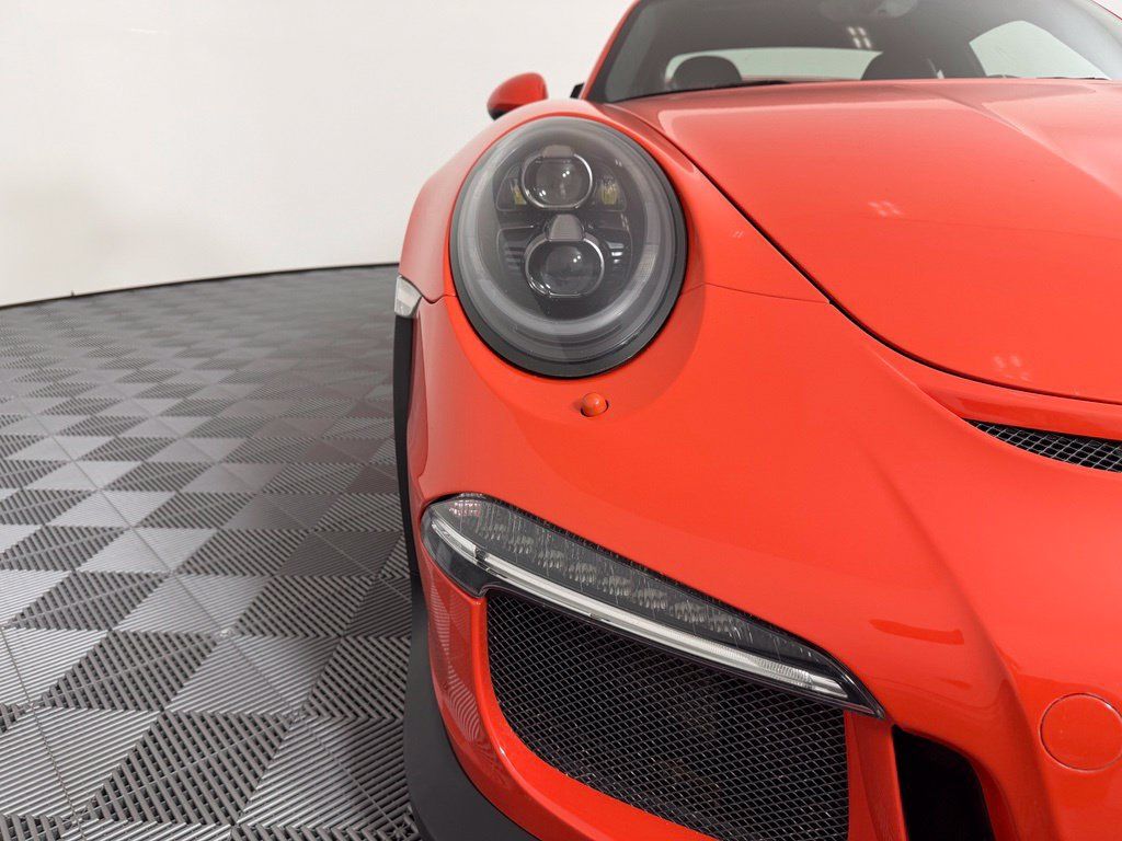 Used 2016 Porsche 911 GT3 RS RWD image 10