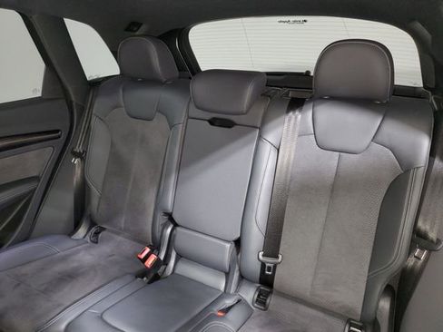 Used 2023 Audi SQ5 Premium Plus image 11