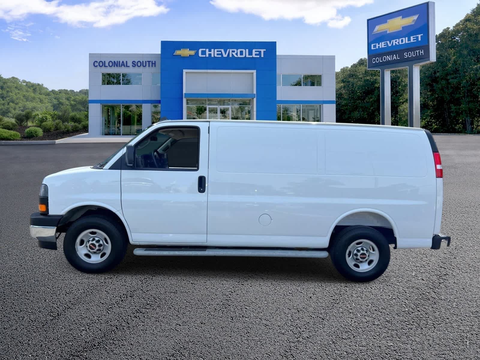Certified 2025 GMC Savana 2500 w/ Driver Convenience Package RWD image 3