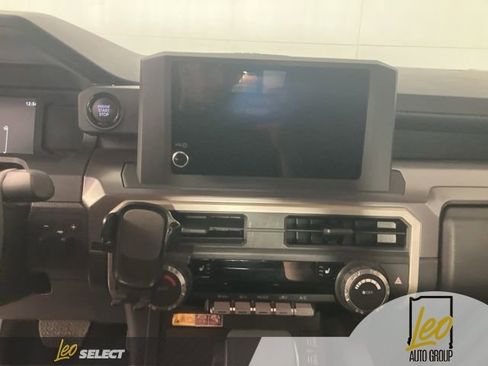 Used 2025 Toyota Tacoma SR5 image 15