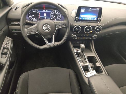Used 2025 Nissan Sentra SV FWD image 22
