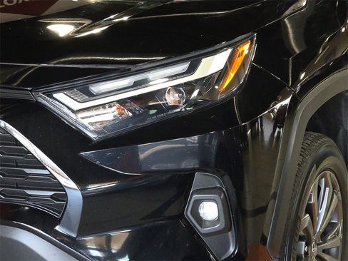 Certified 2024 Toyota RAV4 XLE Premium image 10