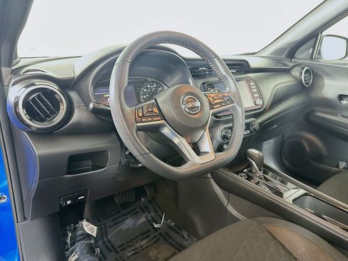 Used 2024 Nissan Kicks SR FWD image 9