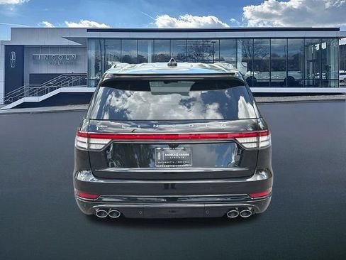 New 2026 Lincoln Aviator 2WD w/ Jet Appearance Package image 7