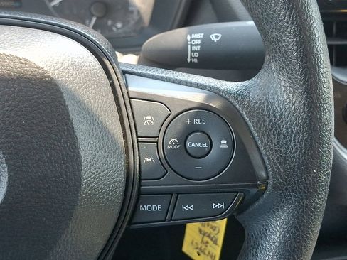Used 2024 Toyota Corolla LE FWD image 21