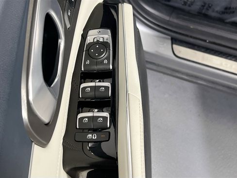 Used 2022 Kia Sorento SX Prestige w/ Panoramic Sunroof Package image 18