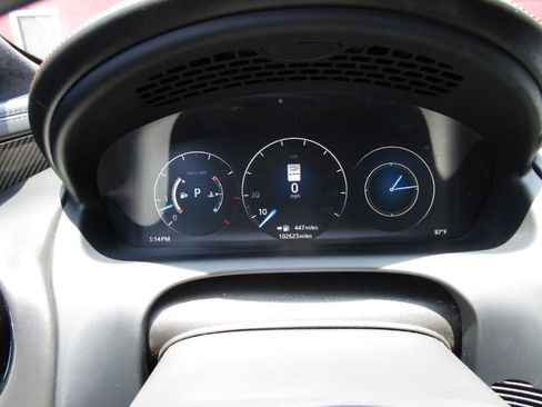 Used 2016 Jaguar XJ R RWD image 11